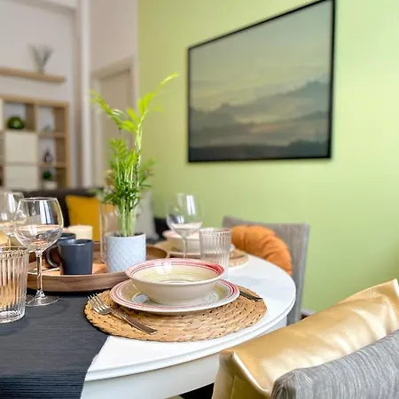Homiesam - Yellow Dream & City Life Apartamento *